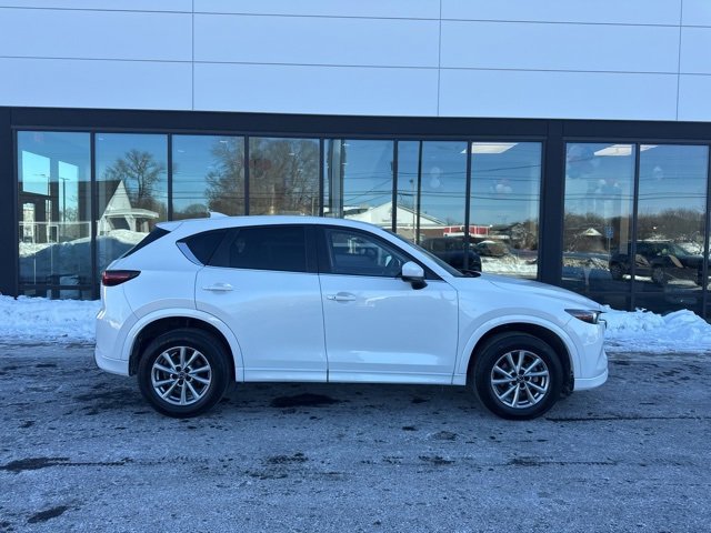 Used 2024 MAZDA CX-5 AWD 2.5 S w/ Preferred Package image 2