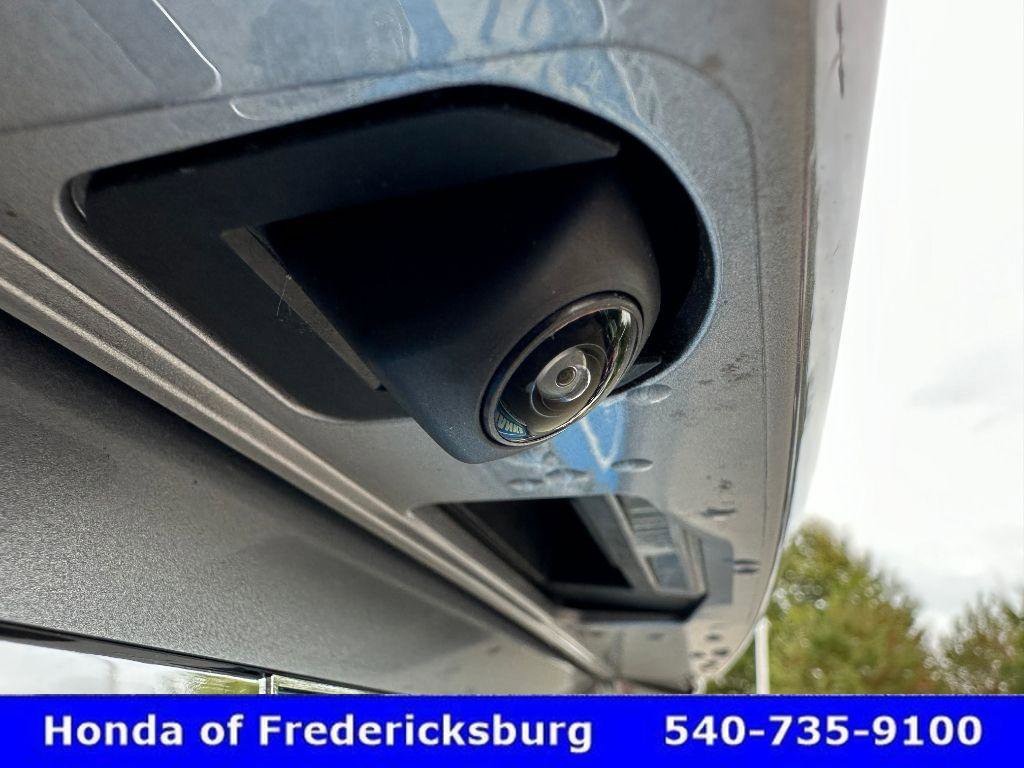 Used 2023 Honda HR-V LX image 9
