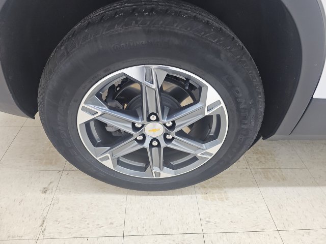 Used 2024 Chevrolet Blazer LT w/ Convenience Package FWD image 21