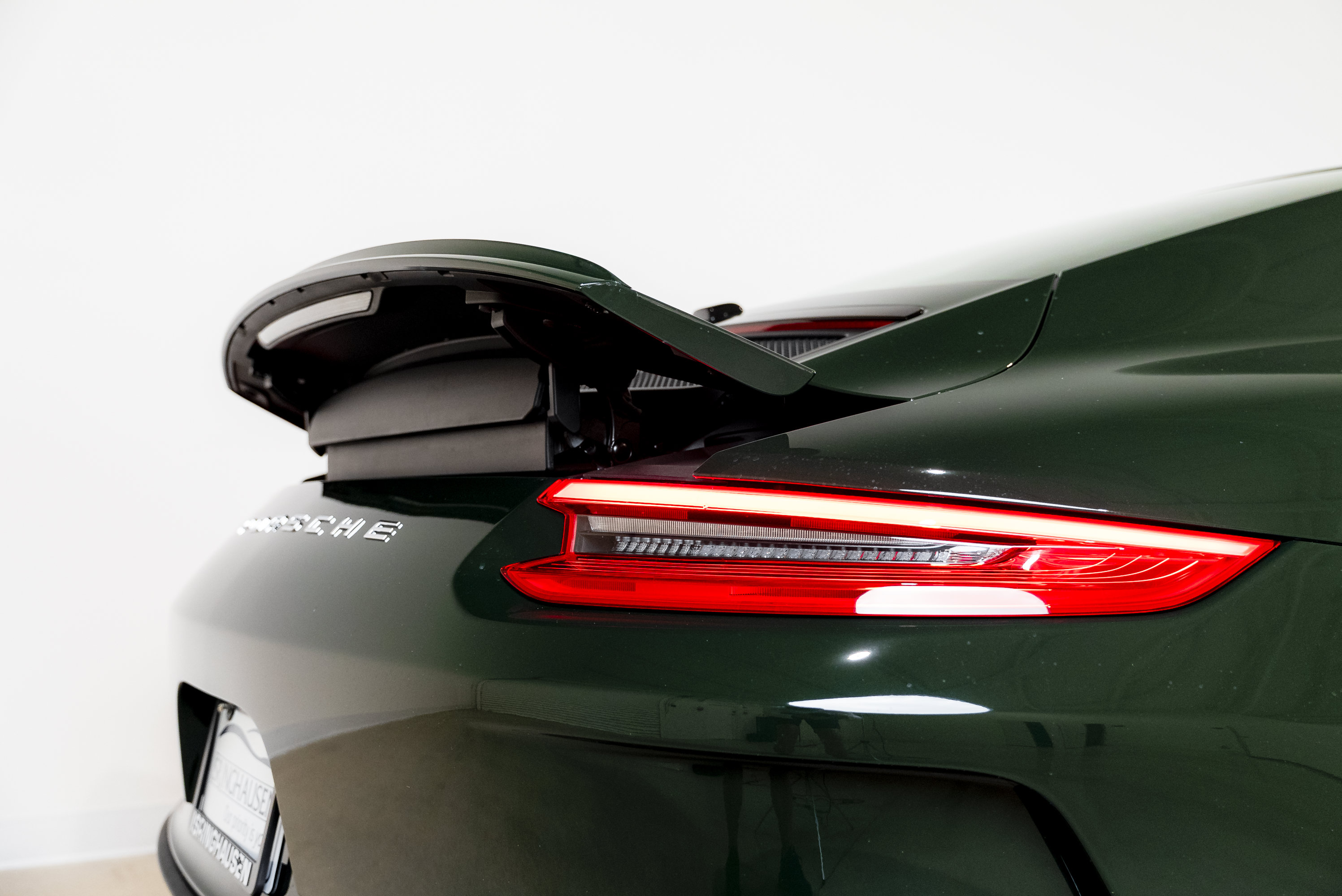 Used 2018 Porsche 911 GT3 RWD image 13