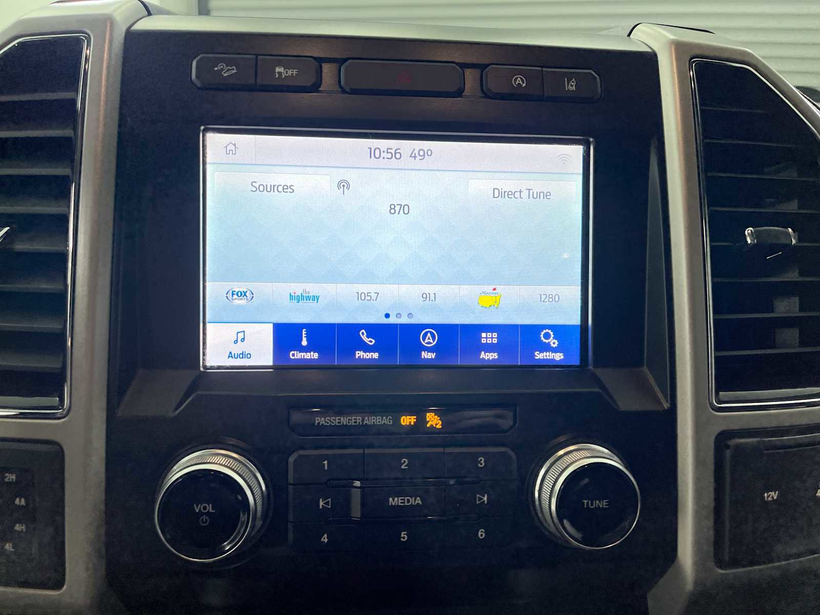 Used 2020 Ford F150 Lariat w/ Equipment Group 502A Luxury AWD/4WD image 12