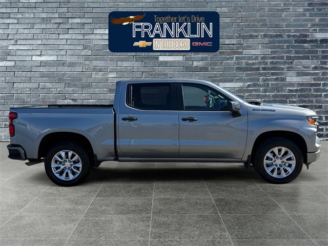 Used 2025 Chevrolet Silverado 1500 Custom image 6