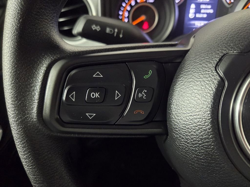Used 2026 Jeep Wrangler Sport AWD/4WD image 17