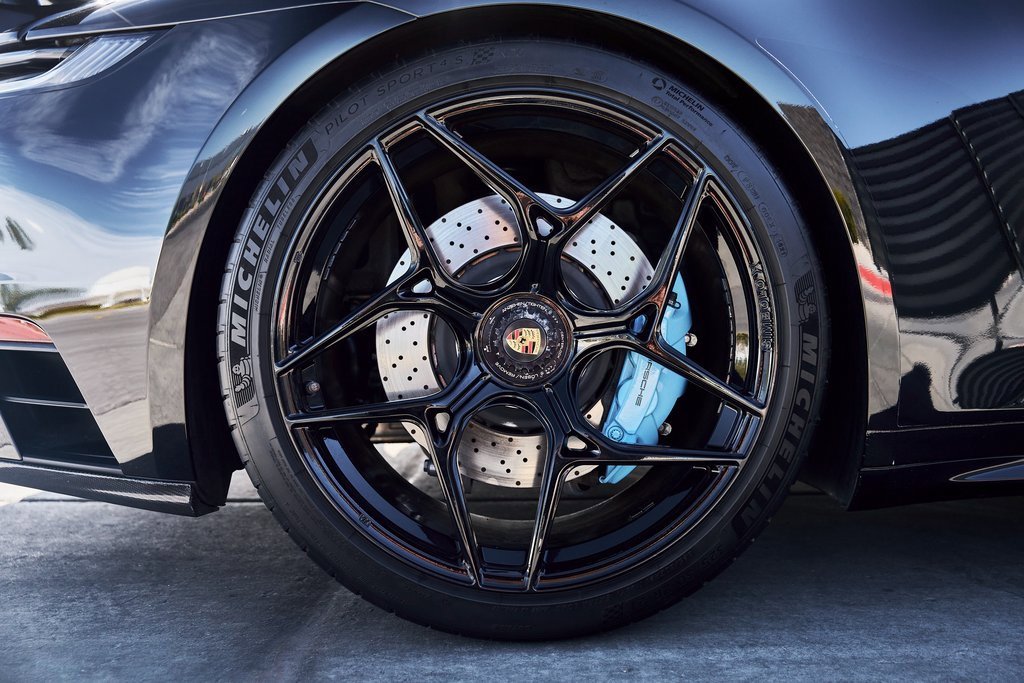 Used 2022 Porsche 911 Carrera 4 GTS w/ Premium Package image 22