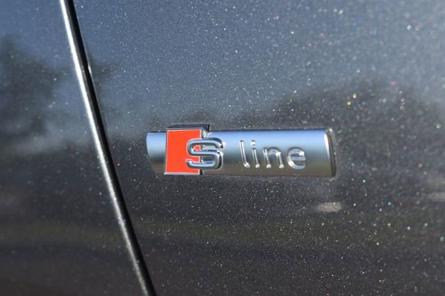 Used 2021 Audi Q8 Premium Plus w/ Premium Plus Package AWD/4WD image 11