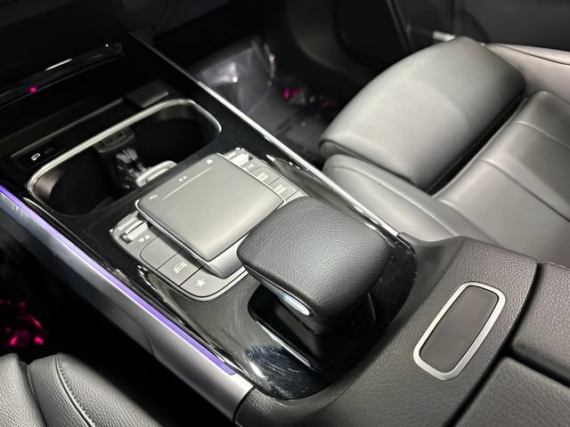 Used 2023 Mercedes-Benz GLB 250 4MATIC image 26
