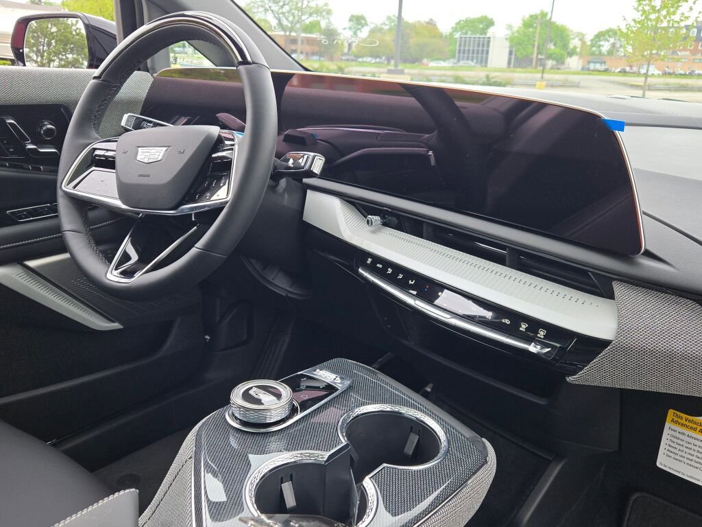 New 2026 Cadillac Optiq Sport 1 AWD/4WD image 7