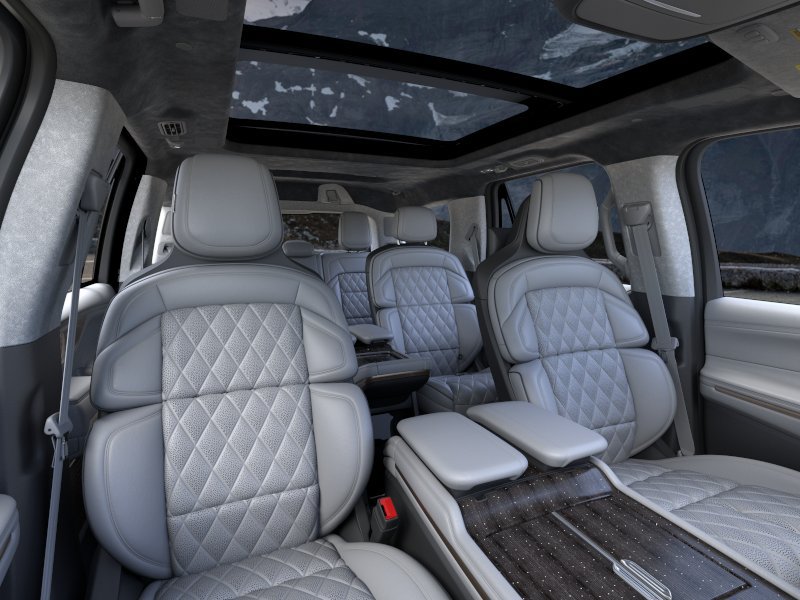 New 2026 Lincoln Navigator Black Label AWD/4WD image 10