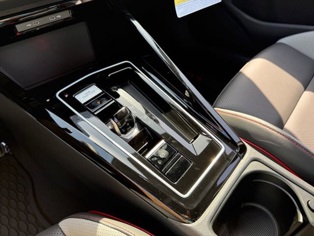 New 2025 Volkswagen GTI SE image 12