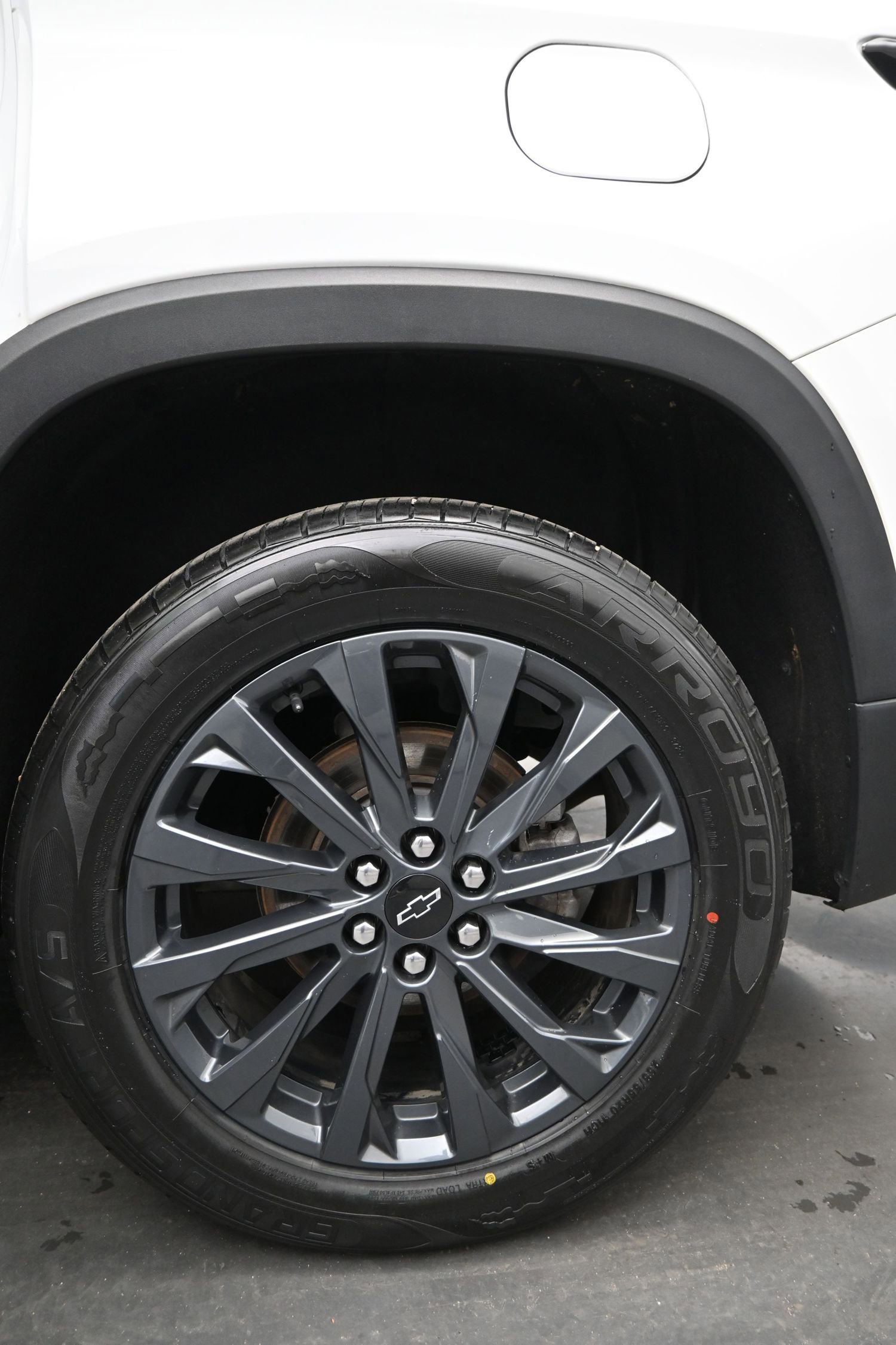 Used 2023 Chevrolet Traverse RS image 11