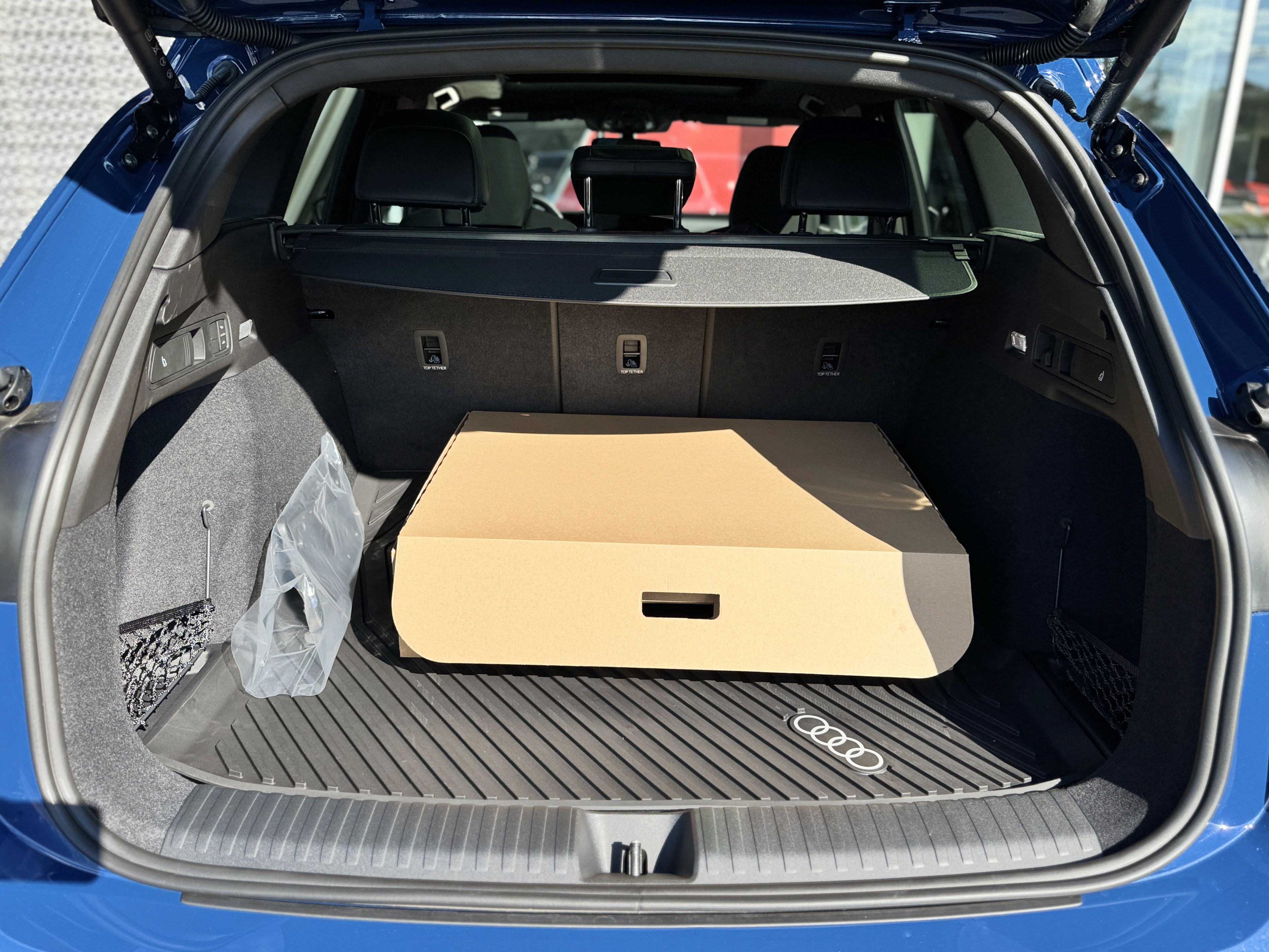 New 2025 Audi SQ6 e-tron Premium Plus image 21