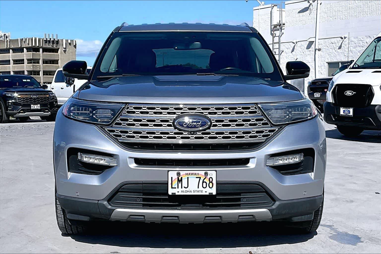 Used 2022 Ford Explorer Limited w/ Equipment Group 301A RWD image 6