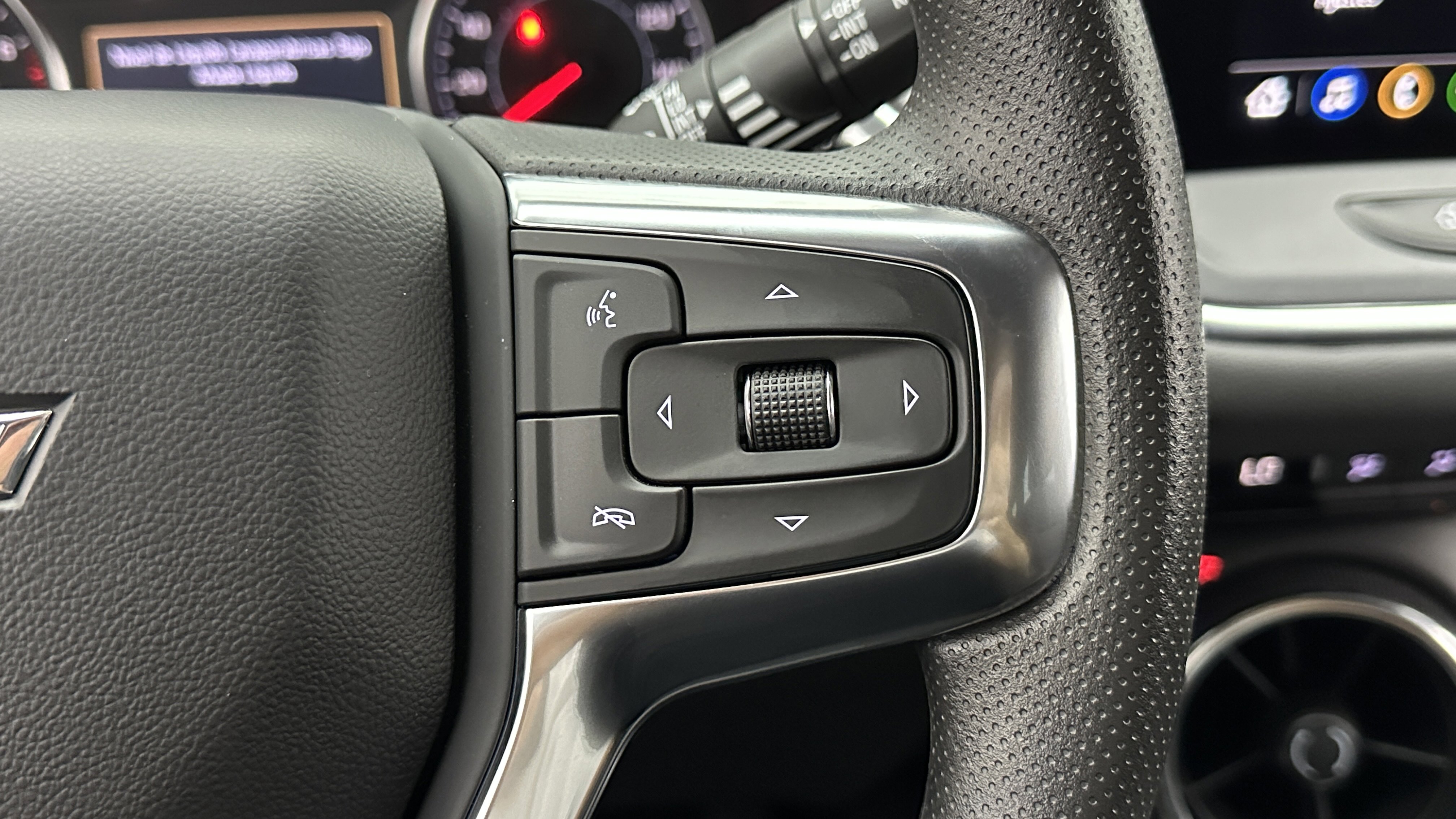 Used 2025 Chevrolet Blazer LT image 22