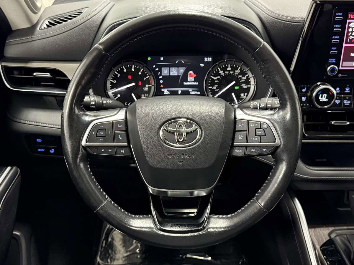 Used 2021 Toyota Highlander Limited image 17