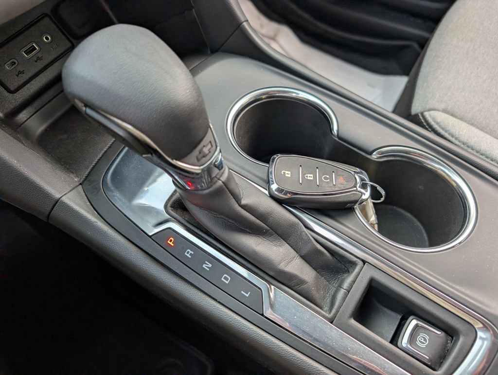 Used 2024 Chevrolet Equinox LS w/ LS Convenience Package image 27