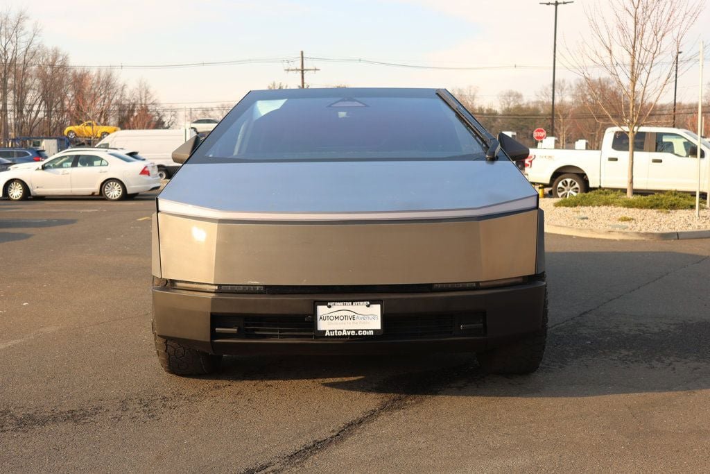 Used 2024 Tesla Cybertruck AWD Crew Cab image 8