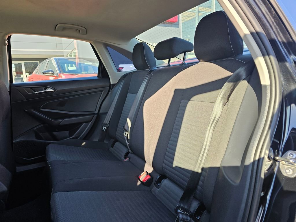 Used 2025 Volkswagen Jetta S image 14
