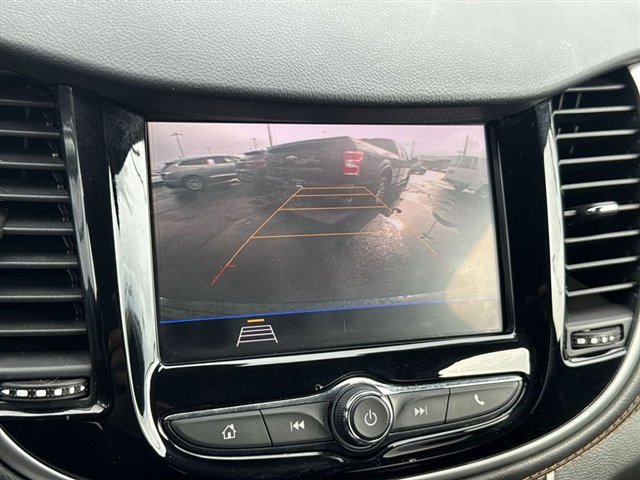 Certified 2022 Chevrolet Trax LT w/ LT Convenience Package image 18