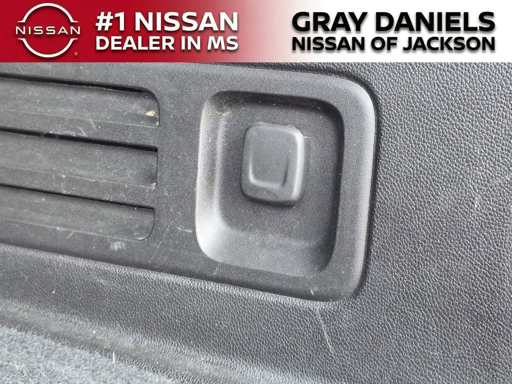 Used 2019 Chevrolet Traverse RS image 29