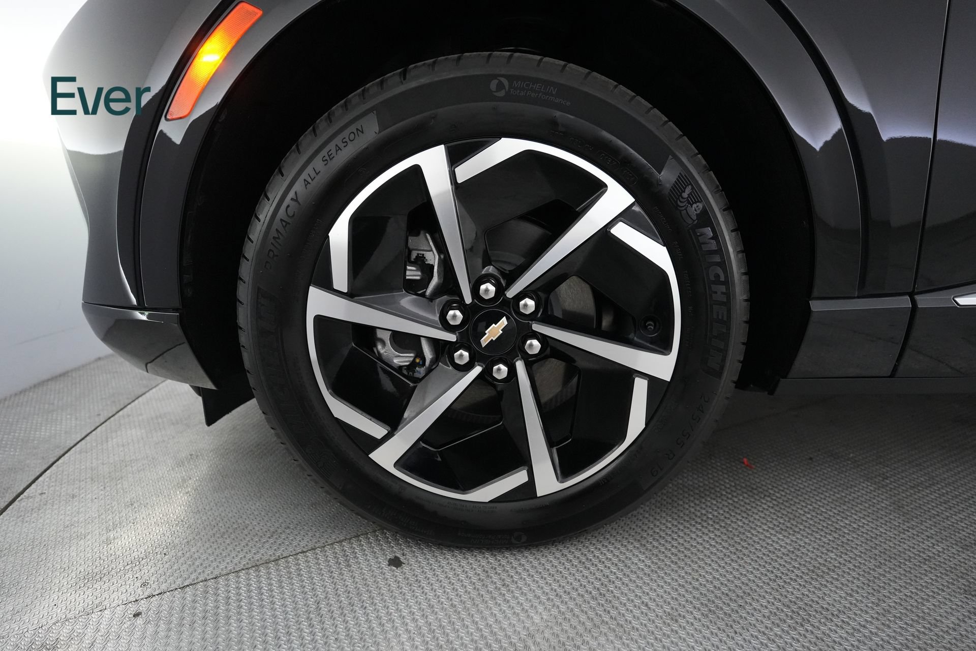 Used 2024 Chevrolet Equinox EV LT FWD image 19