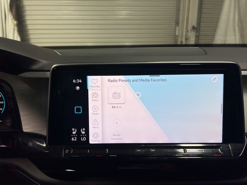 Used 2024 Volkswagen Atlas Cross Sport SE image 34