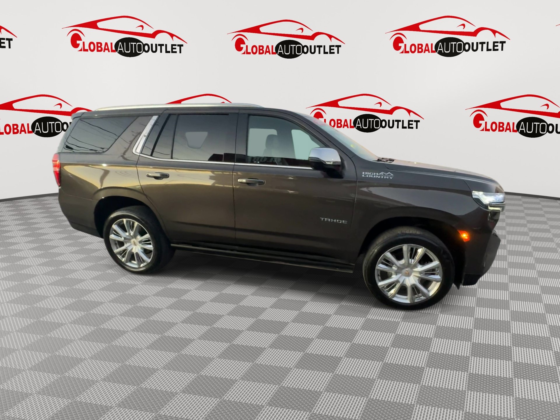 Used 2021 Chevrolet Tahoe High Country w/ Premium Package AWD/4WD image 9