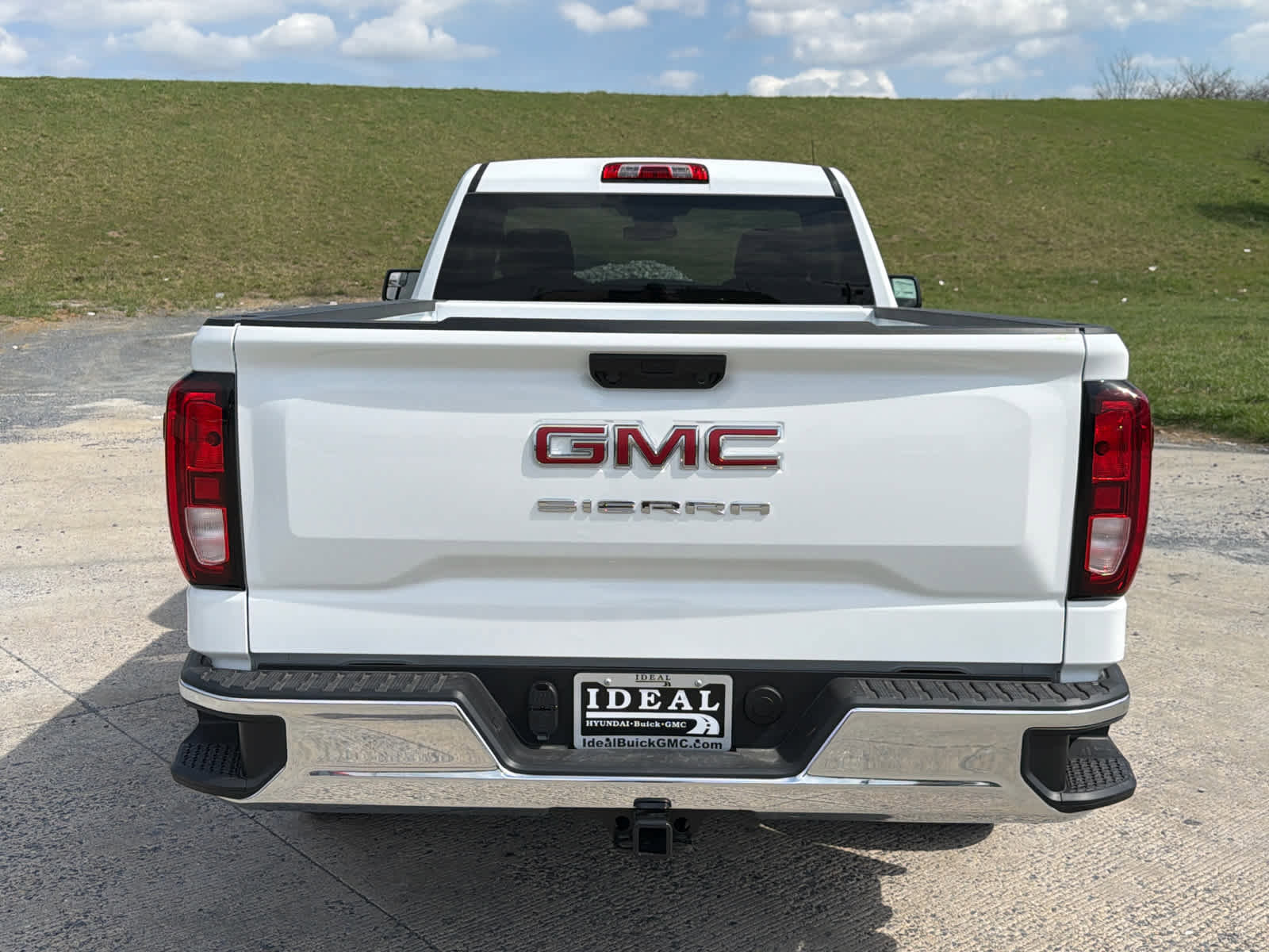 New 2026 GMC Sierra 1500 Pro w/ Pro Value Package AWD/4WD image 7