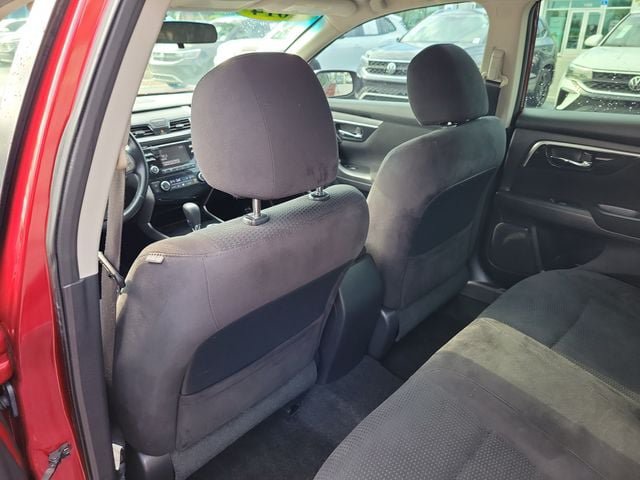 Used 2014 Nissan Altima 2.5 SV FWD image 11