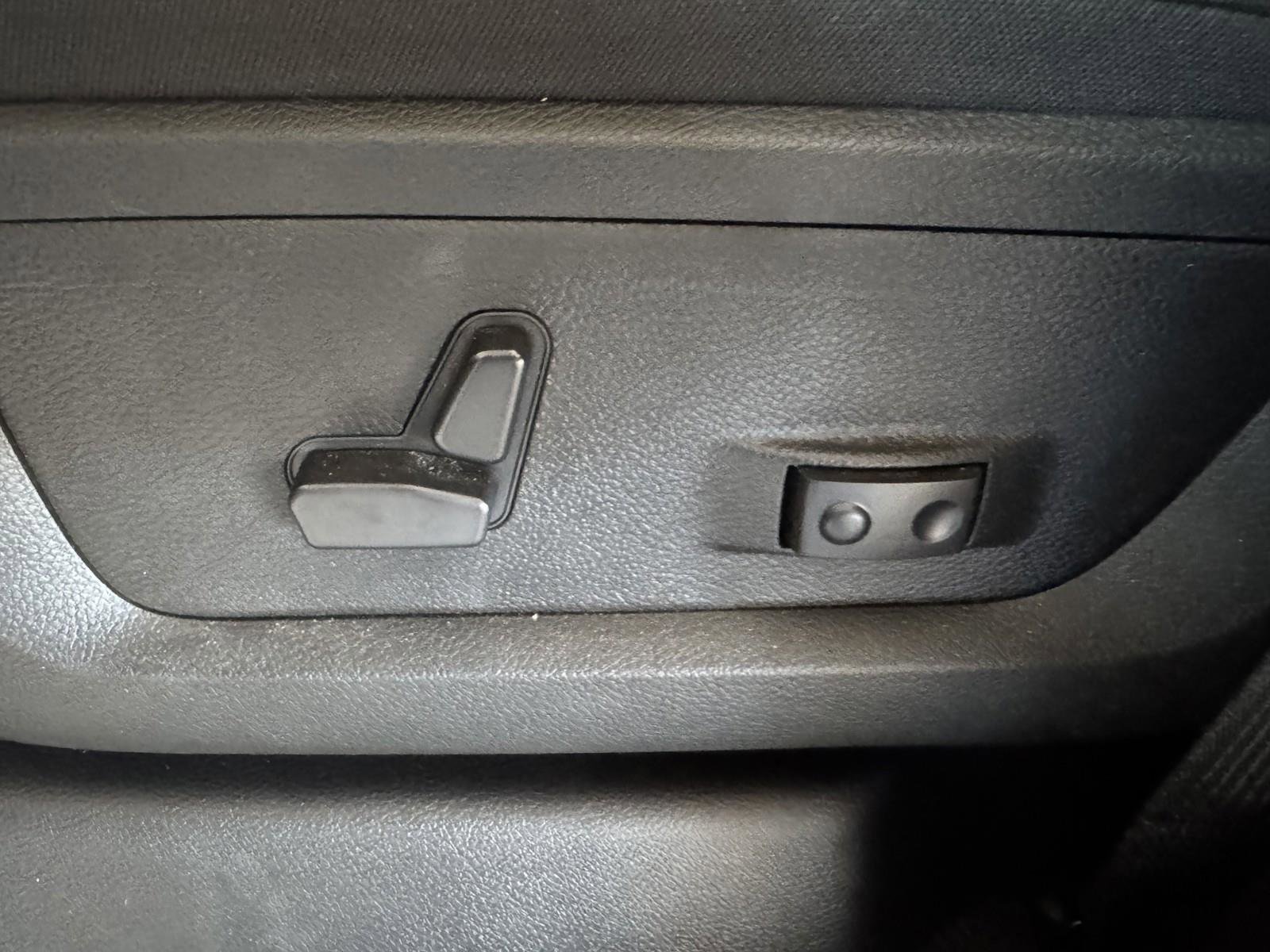 Used 2025 RAM 3500 Lone Star image 26