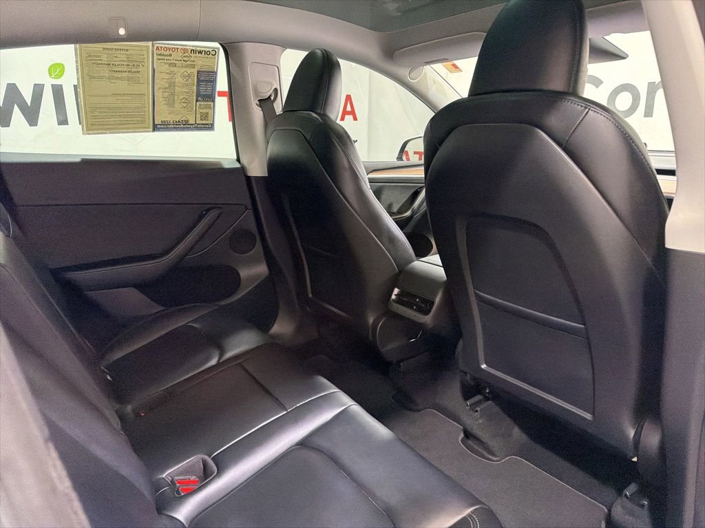 Used 2023 Tesla Model Y Long Range AWD/4WD image 12