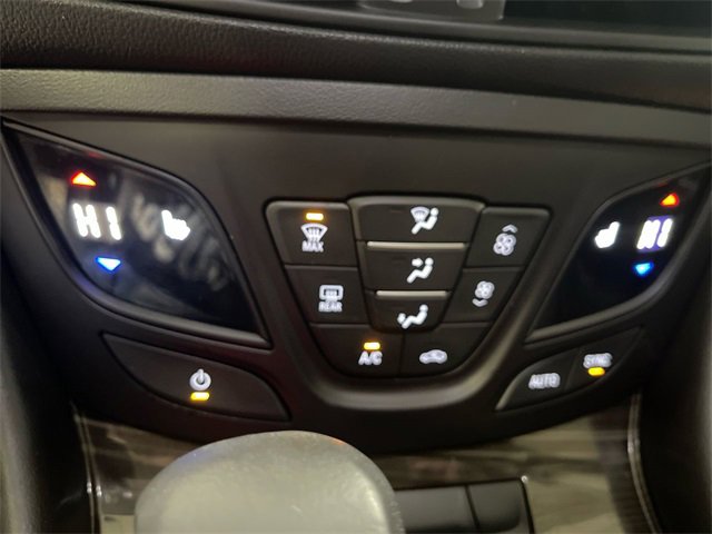 Used 2019 Buick Envision Essence image 18