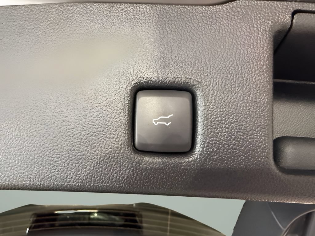 Used 2024 Ford Escape ST-Line w/ Tech Pack #1 AWD/4WD image 10