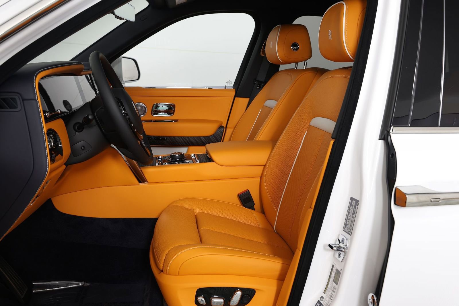 New 2026 Rolls-Royce Cullinan image 5