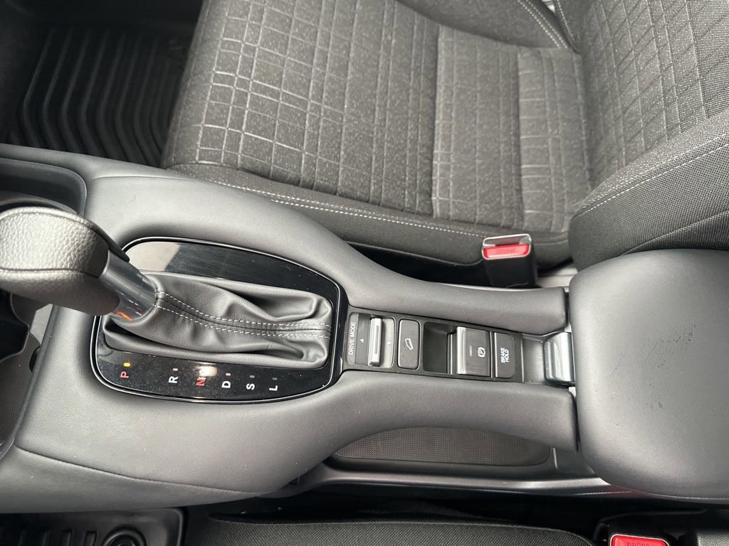 Used 2023 Honda HR-V LX image 18