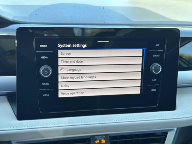 New 2026 Volkswagen Taos SE FWD image 14