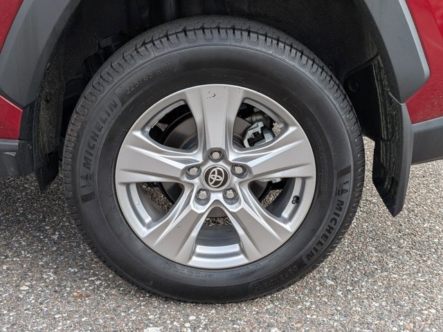 Used 2024 Toyota RAV4 XLE w/ Convenience Package image 24