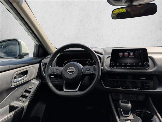 Used 2024 Nissan Rogue SV AWD/4WD image 21