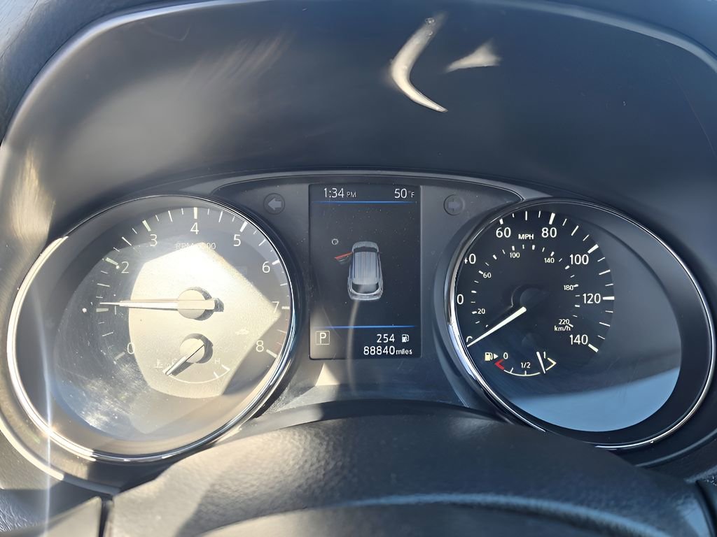 Used 2019 Nissan Rogue Sport S image 21