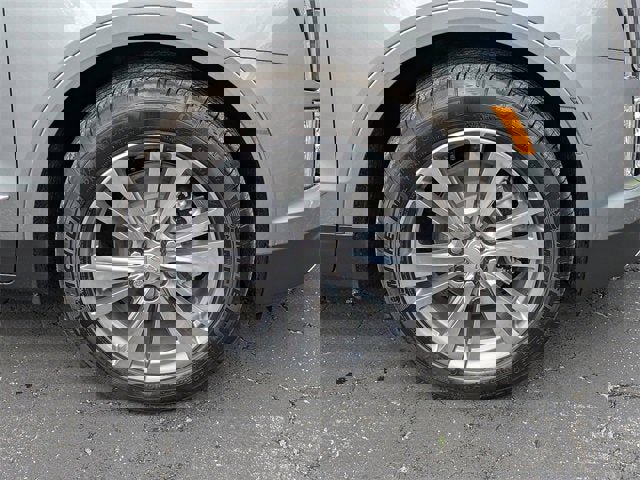 New 2025 Cadillac XT5 Premium Luxury w/ LPO, Floor Liner Package image 11