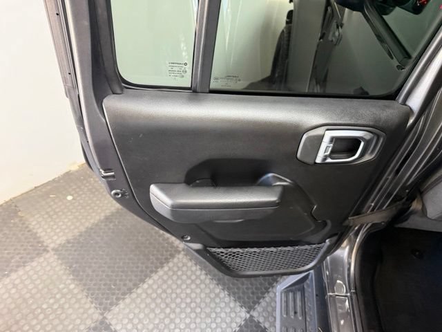 Certified 2024 Jeep Gladiator Sport AWD/4WD image 40