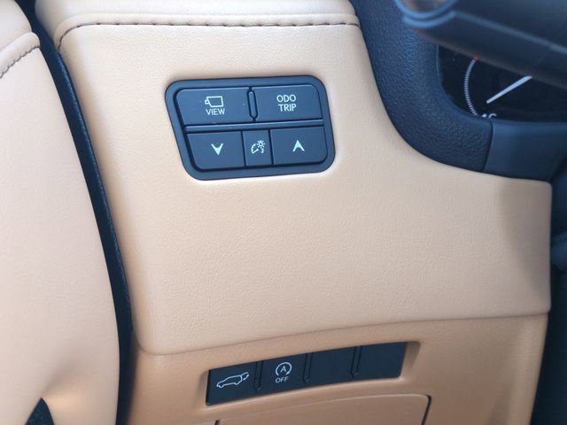 Used 2024 Lexus LX 600 4WD w/ Appearance Package image 21