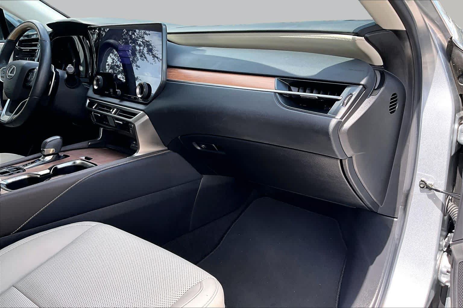 Used 2023 Lexus RX 350 Premium w/ Cold Area Package FWD image 19