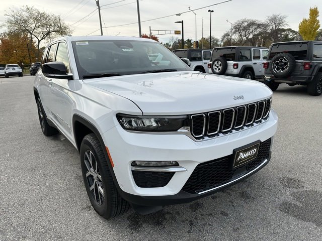 New 2026 Chrysler Pacifica Select image 4