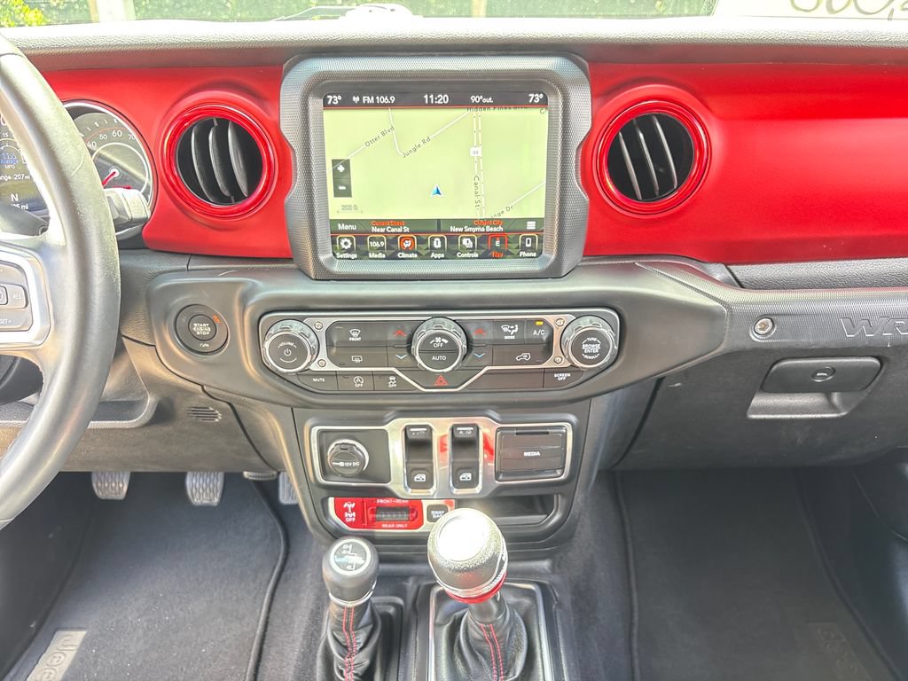 Used 2018 Jeep Wrangler Rubicon AWD/4WD image 22