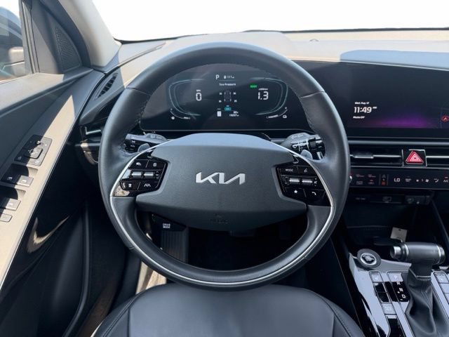 Used 2024 Kia Niro EX FWD image 12
