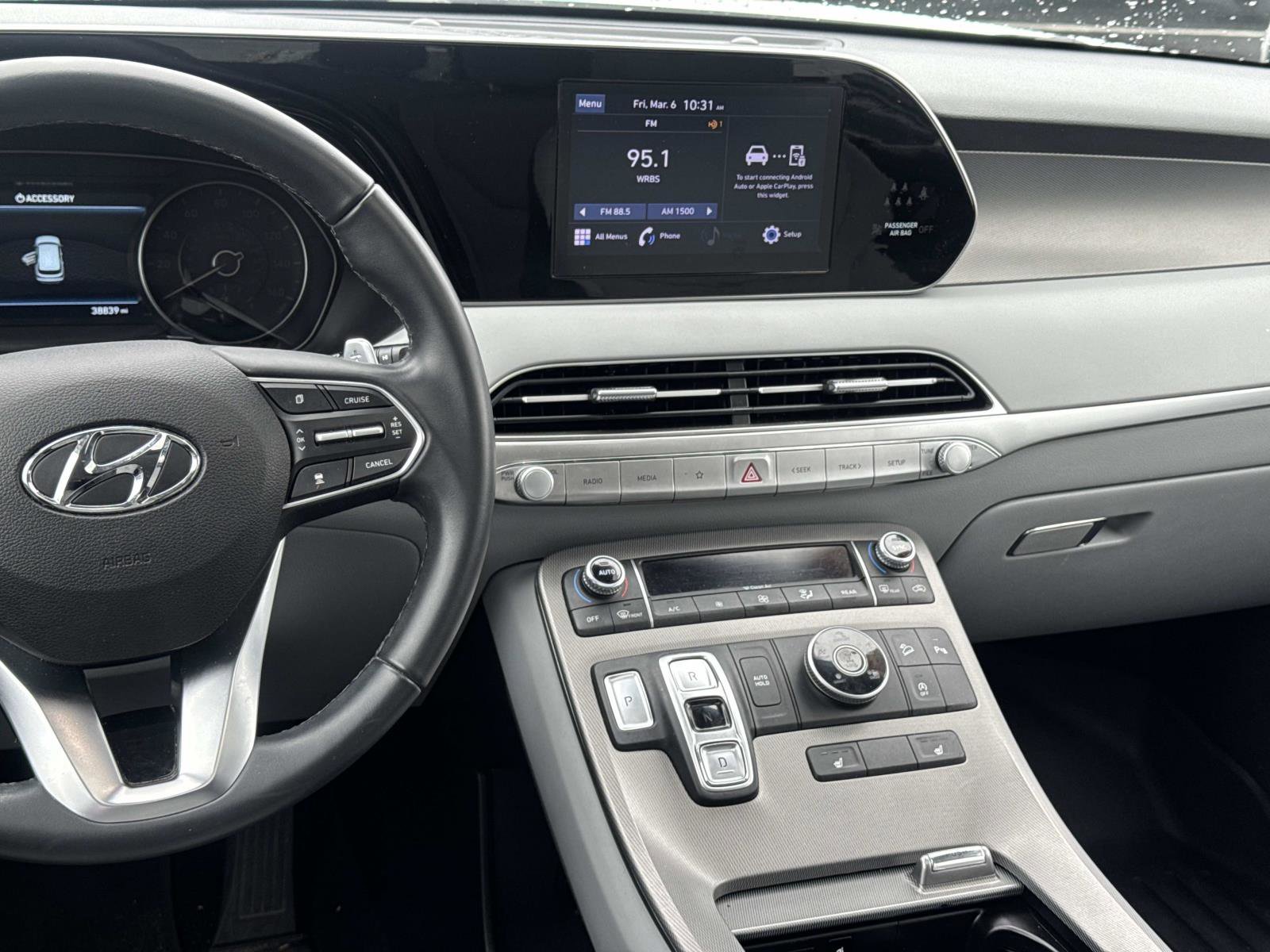 Used 2021 Hyundai Palisade SEL w/ Convenience Package image 3