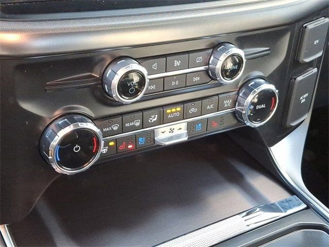 Used 2024 Ford F150 Platinum image 20