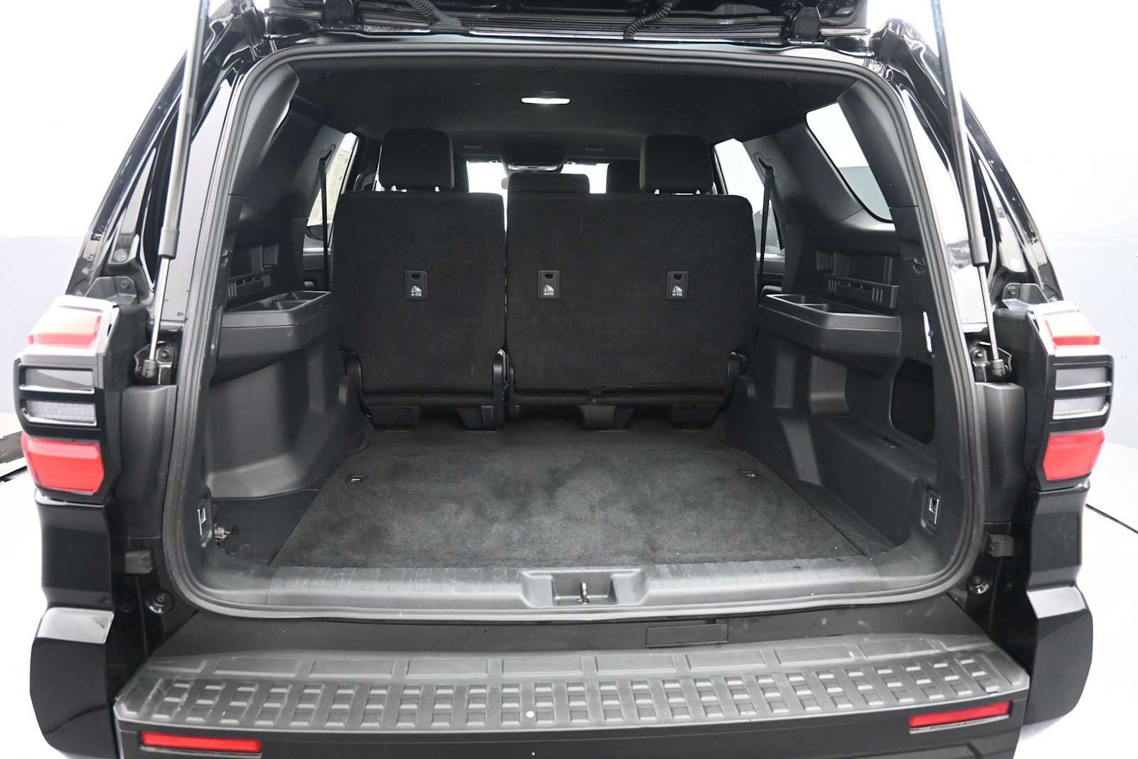 Certified 2025 Toyota 4Runner SR5 AWD/4WD image 22