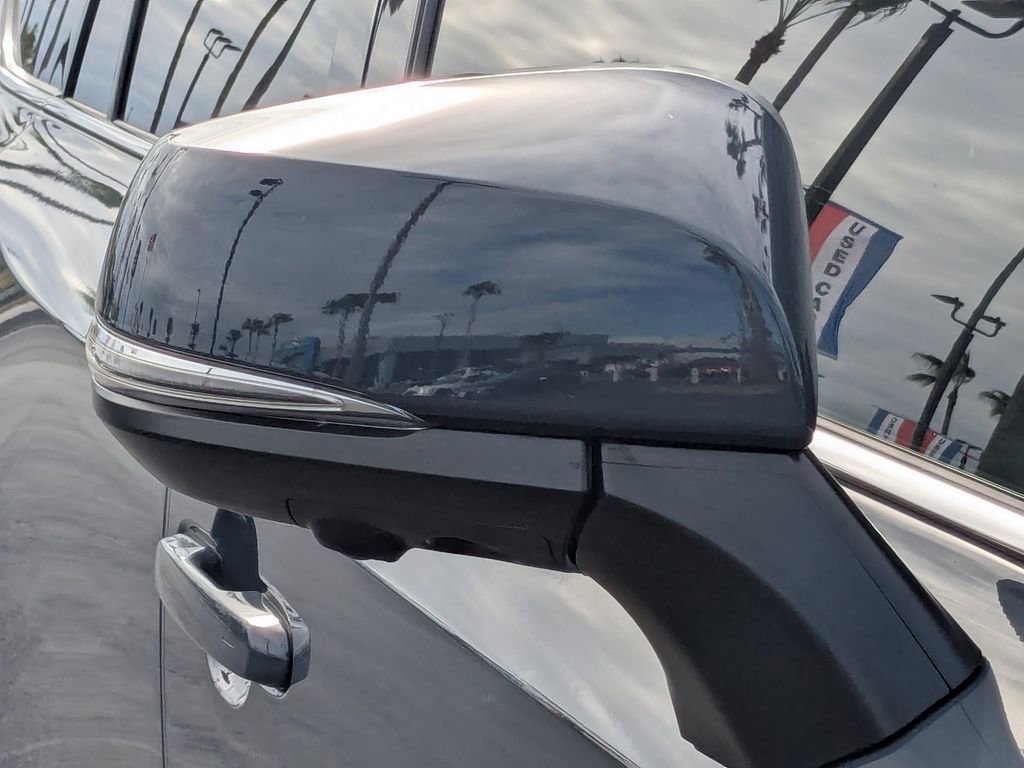 Used 2025 Toyota Grand Highlander FWD image 12