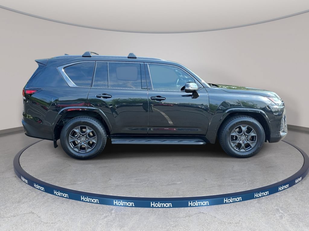 Certified 2024 Lexus LX 600 4WD w/ Appearance Package image 4